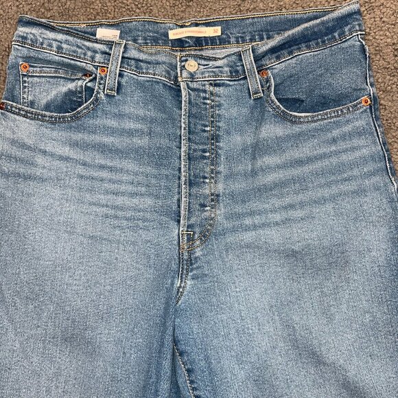LEVI'S RIBCAGE STRAIGHT ANKLE Waist 32 L 27  Blue Denim Button Fly Jeans - EUC - Picture 2 of 13